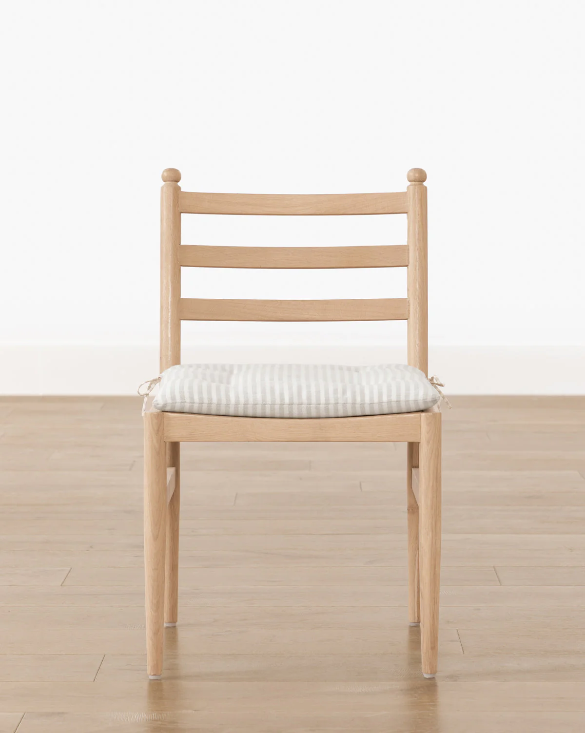Minimalist White Oak Dining Chair with Linen Tie-On Cushion for Dining Room