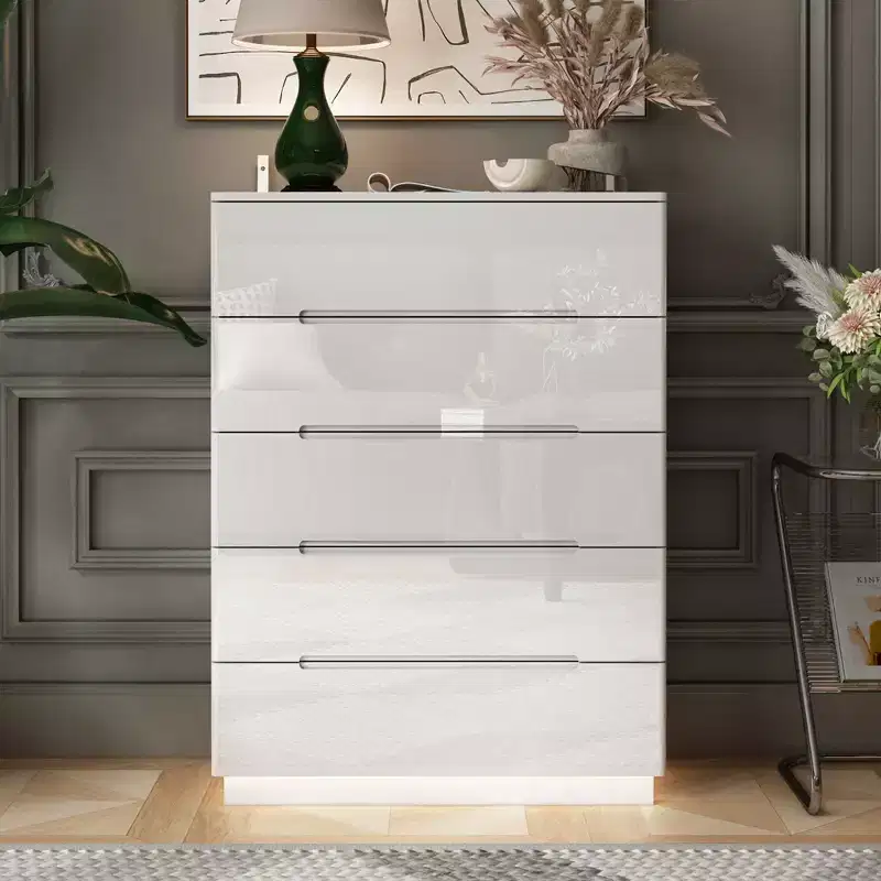 High Gloss 5-Drawer Dresser with LED Underlight and Concealed Handles - MDF, 32